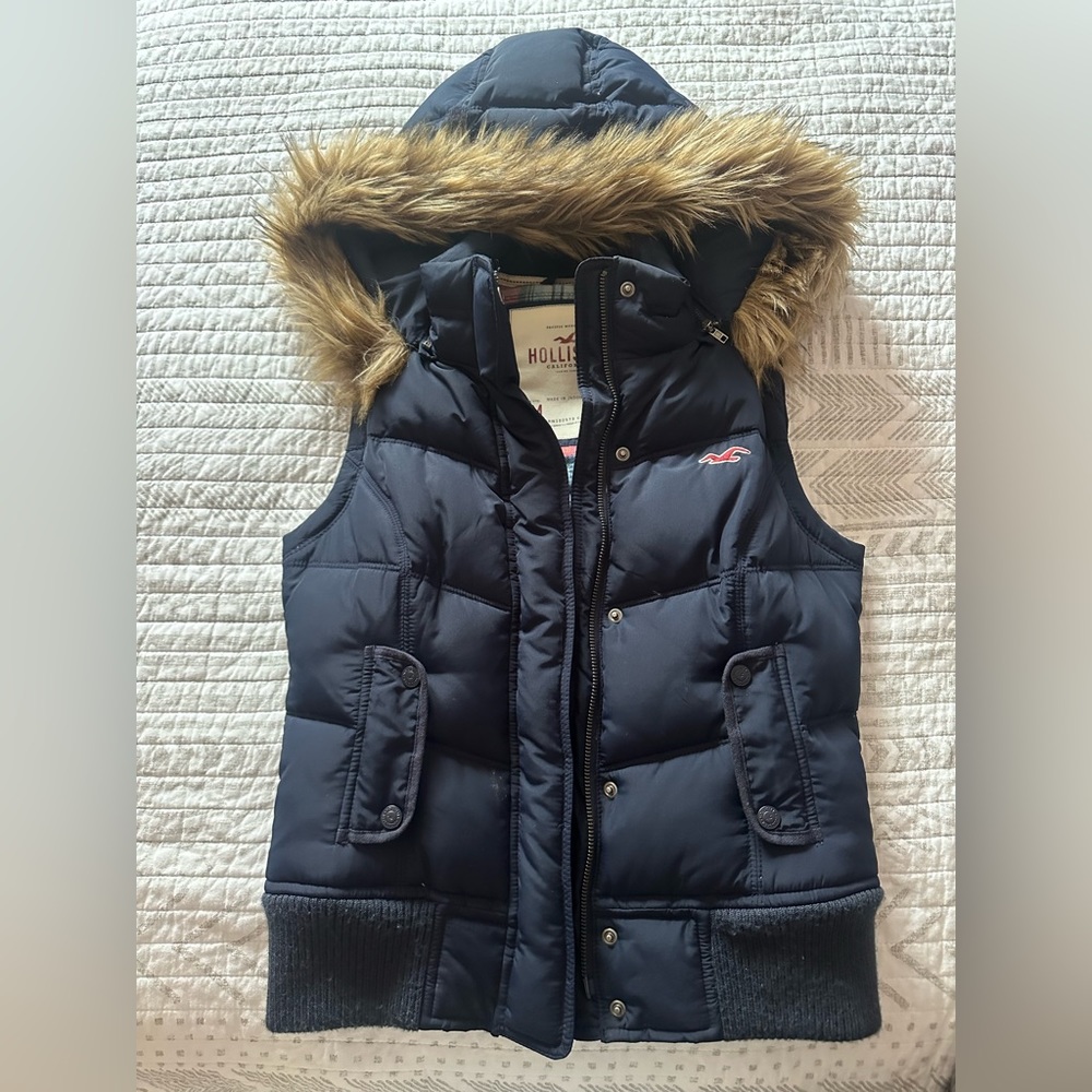 Down puffer vest with fur hood, Hollister, size medium